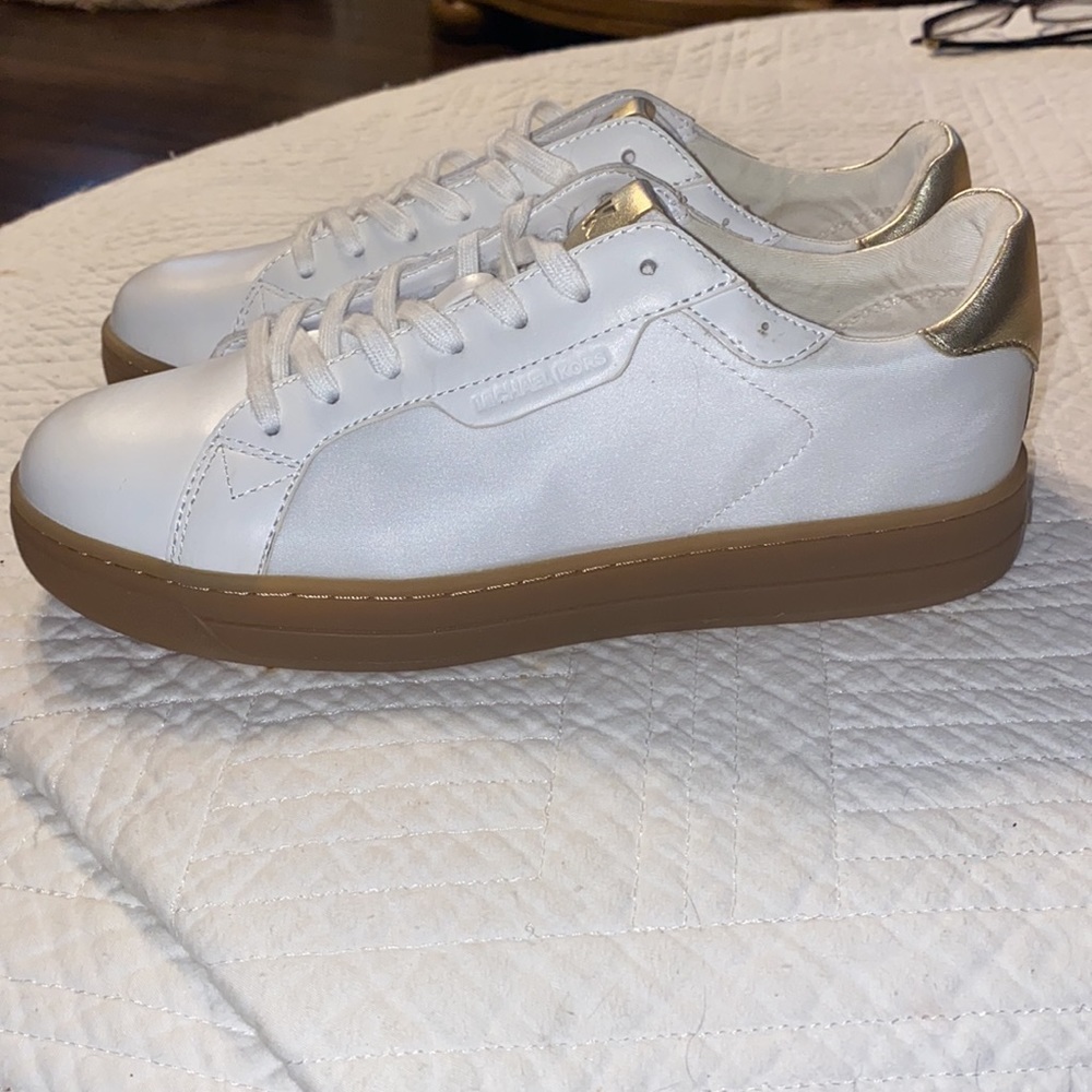 Michael Kors MK Cloth Trainers White Sneakers New - Picture 12 of 12